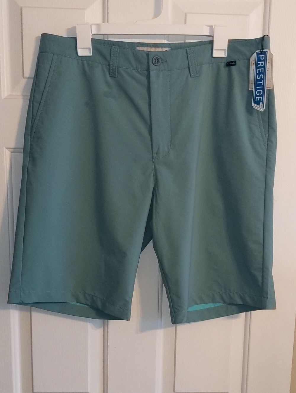 TravisMathew Hefner Short Sz 36 Blue Tint